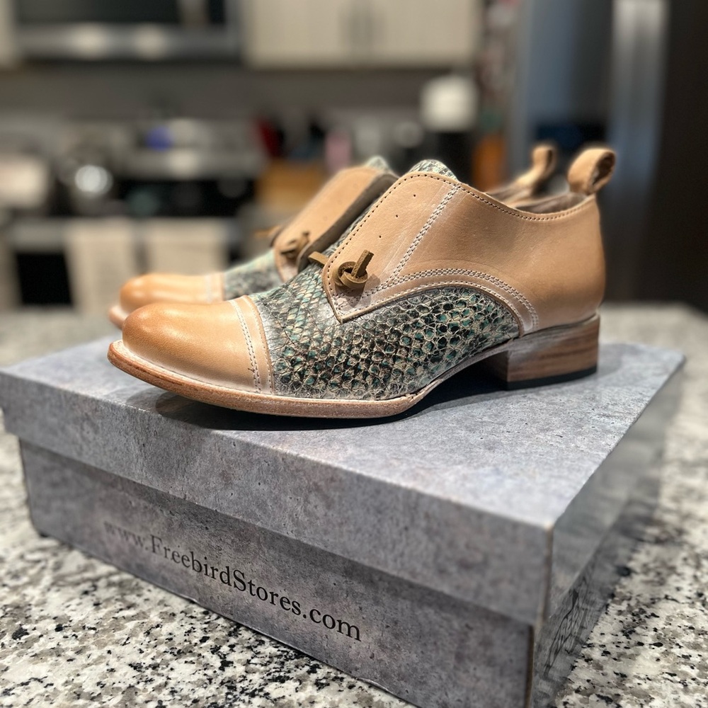 Brand new, never worn!